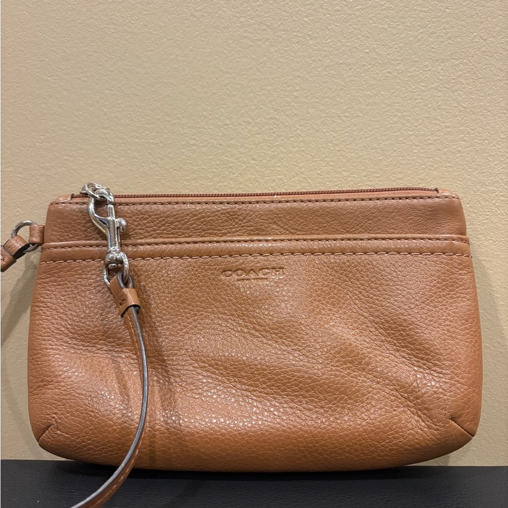 Coach Leather Wristlet / Clutch – Saddle Brown